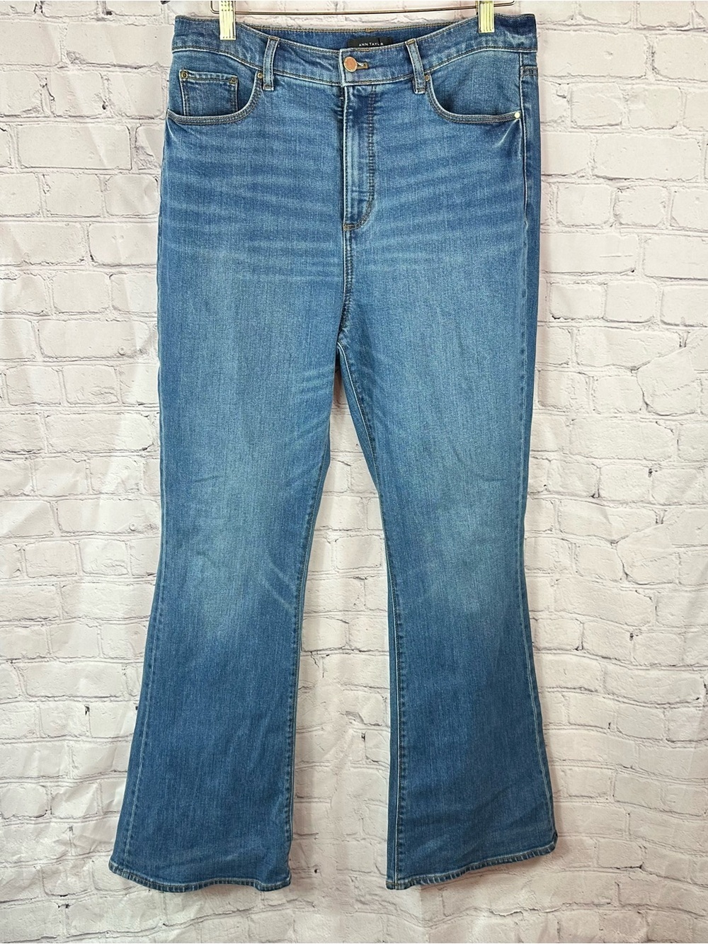Ann Taylor Denim Flare high rise Jeans women 10 classic casual chic minimalist